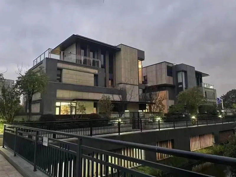 泊璟廷別墅區-聚氨酯保溫噴涂